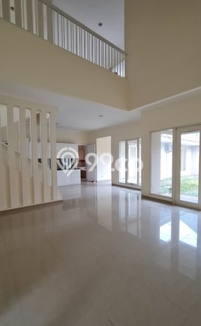 Disewakan! Rumah 4 Kamar Tidur &
4 Kamar Mandi di Alam Sutera, Tangerang Disewakan! Rumah 4 Kamar Tidur &
4 Kamar Mandi di Alam Sutera, Tangerang