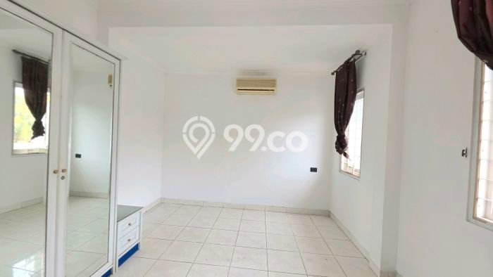 Siap Huni Rumah Minimalis & Modern LB 200m2 di Lippo Karawaci Siap Huni Rumah Minimalis & Modern LB 200m2 di Lippo Karawaci