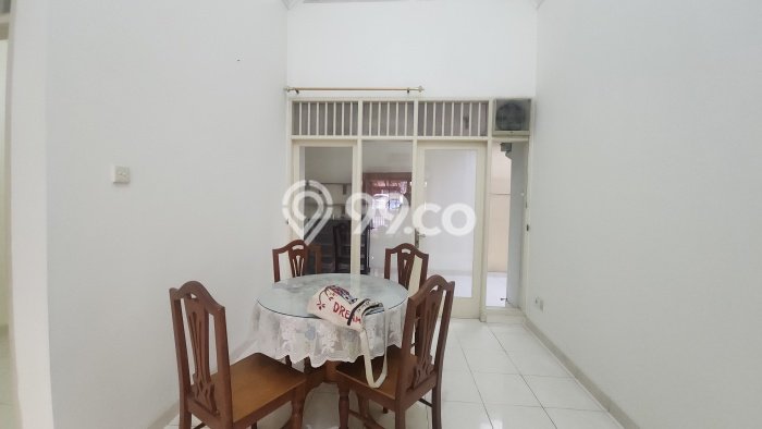 Rumah Sewa Tangerang LT 120m2 LB 100m2 Area Lippo Karawaci Rumah Sewa Tangerang LT 120m2 LB 100m2 Area Lippo Karawaci
