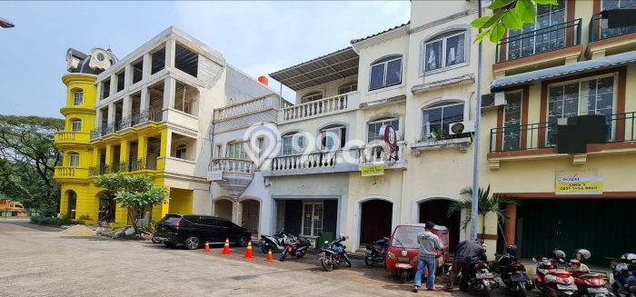 Unit Ruko Dijual di Tangerang LT 80m2 & LB 177m2 Unit Ruko Dijual di Tangerang LT 80m2 & LB 177m2