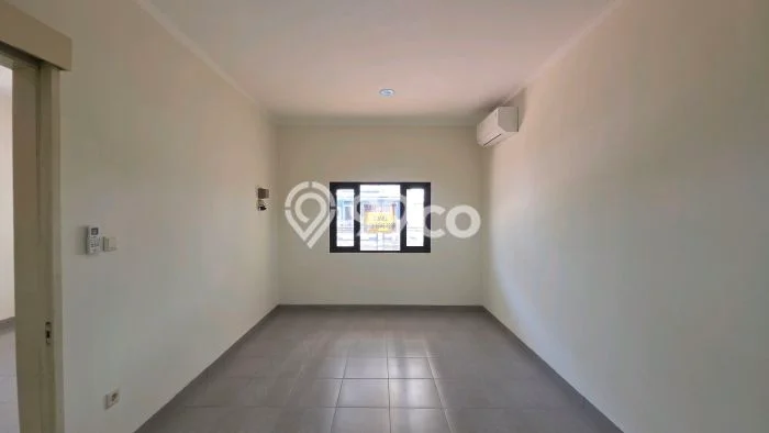 Rumah Luxury Modern Tanpa Renovasi di Permata Buana Jakarta Barat Rumah Luxury Modern Tanpa Renovasi di Permata Buana Jakarta Barat