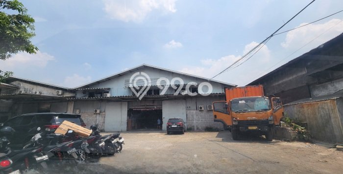 Unit Gudang Paling Strategis di Karawaci Tangerang dengan LB 900m2 Unit Gudang Paling Strategis di Karawaci Tangerang dengan LB 900m2