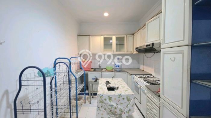 Siap Huni Rumah Minimalis & Modern LB 200m2 di Lippo Karawaci Siap Huni Rumah Minimalis & Modern LB 200m2 di Lippo Karawaci