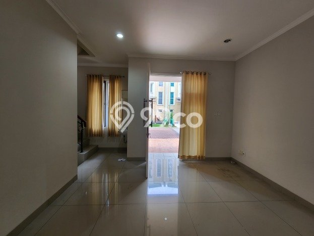 Disewakan! Rumah 4 Kamar Tidur &
3 Kamar Mandi di gading serpong samara village, Tangerang Disewakan! Rumah 4 Kamar Tidur &
3 Kamar Mandi di gading serpong samara village, Tangerang