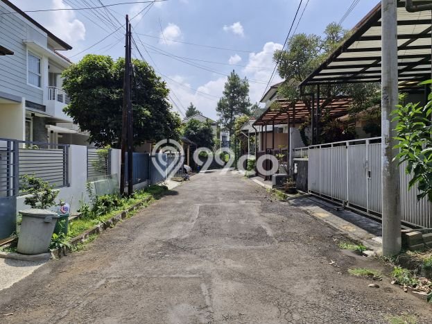 Rumah Luas Asri 4 KT Siap Pakai di Parongpong Bandung Rumah Luas Asri 4 KT Siap Pakai di Parongpong Bandung