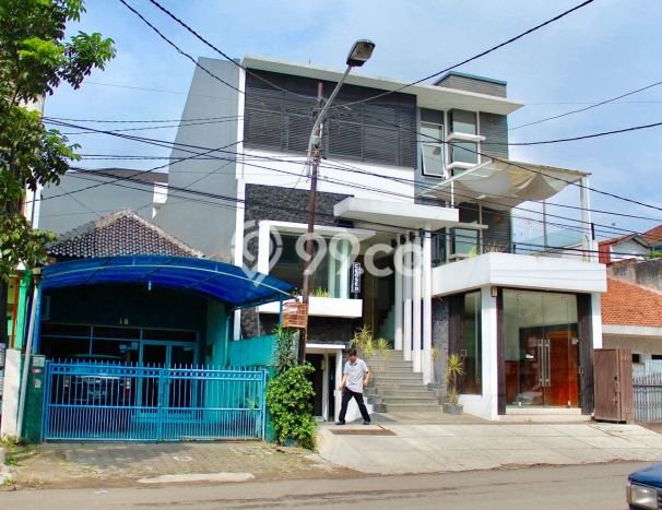 Rumah Elit Modern Siap Huni di Burangrang Bandung Rumah Elit Modern Siap Huni di Burangrang Bandung