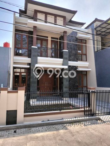 Jual Rumah Eksklusif 3 KT di Buah Batu, Bandung Jual Rumah Eksklusif 3 KT di Buah Batu, Bandung