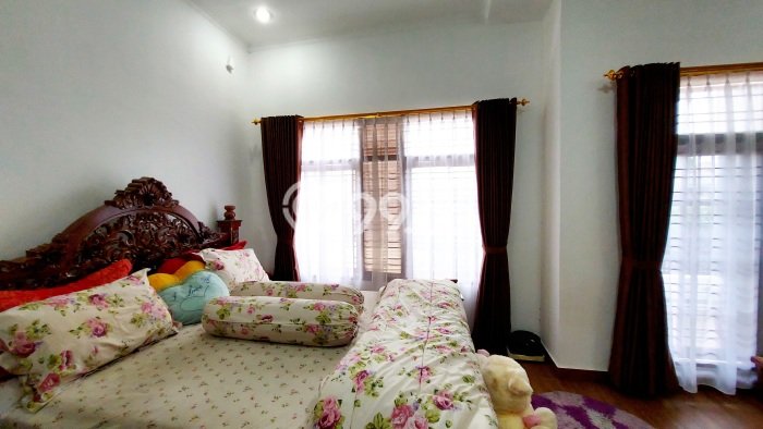 Jual Rumah Strategis Bagus Punya 5 KT di Cimahi Utara Cimahi SHM Jual Rumah Strategis Bagus Punya 5 KT di Cimahi Utara Cimahi SHM