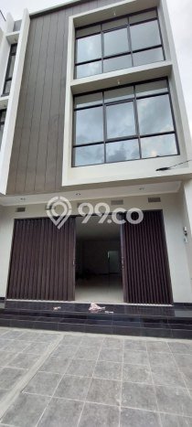 Unit Ruko Dijual di Kiaracondong Bandung Luas Tanah 180m2, Luas Bangunan 290m2 Unit Ruko Dijual di Kiaracondong Bandung Luas Tanah 180m2, Luas Bangunan 290m2