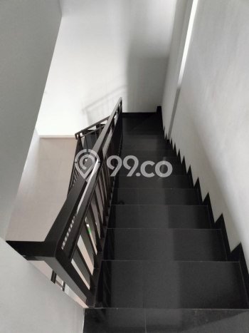 Unit Ruko Dijual di Kiaracondong Bandung Luas Tanah 180m2, Luas Bangunan 290m2 Unit Ruko Dijual di Kiaracondong Bandung Luas Tanah 180m2, Luas Bangunan 290m2