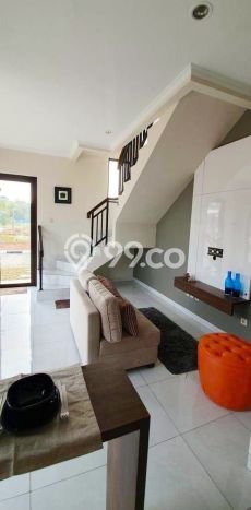 For Sale Rumah 2 Kamar Lokasi Strategis Nyaman dan Strategis di Telukjambe Timur For Sale Rumah 2 Kamar Lokasi Strategis Nyaman dan Strategis di Telukjambe Timur
