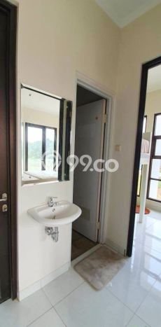 For Sale Rumah 2 Kamar Lokasi Strategis Nyaman dan Strategis di Telukjambe Timur For Sale Rumah 2 Kamar Lokasi Strategis Nyaman dan Strategis di Telukjambe Timur