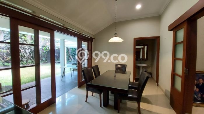 Dijual Rumah Mewah Elegan Dengan View Cantik di Dago, Bandung Dijual Rumah Mewah Elegan Dengan View Cantik di Dago, Bandung