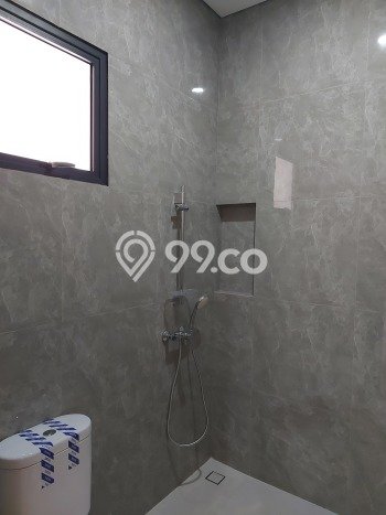 Rumah Elit LB 180m2 Siap Pakai Desain Elegan di Setra Duta, Bandung Rumah Elit LB 180m2 Siap Pakai Desain Elegan di Setra Duta, Bandung