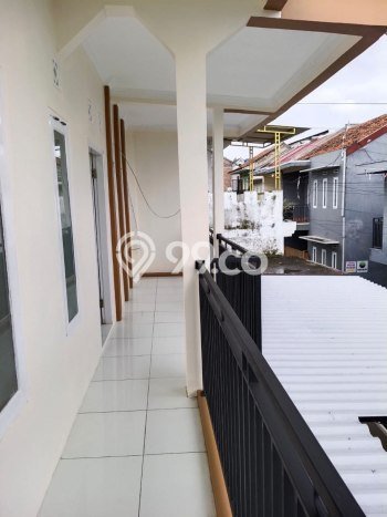 Jual Rumah Modern 4 KT di Cihanjuang, Bandung Jual Rumah Modern 4 KT di Cihanjuang, Bandung