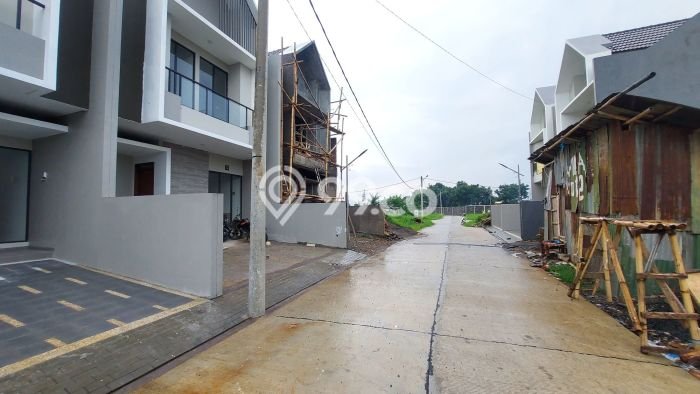 Rumah Strategis Modern Lb 115m2 di Batununggal, Bandung Rumah Strategis Modern Lb 115m2 di Batununggal, Bandung