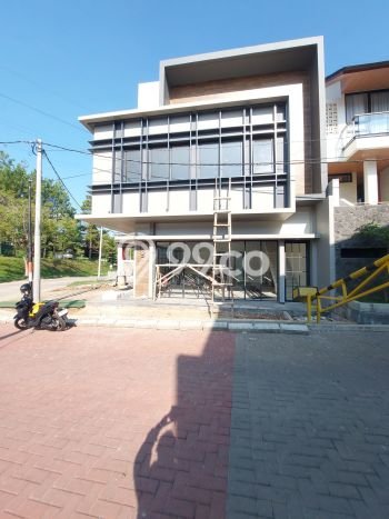 Ruko Dijual di Prime Area Bandung Luas 193m2 Ruko Dijual di Prime Area Bandung Luas 193m2