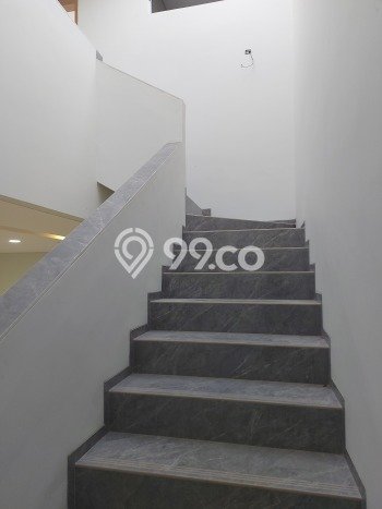 Rumah Elit Modern Siap Huni di Setra Duta Bandung Rumah Elit Modern Siap Huni di Setra Duta Bandung