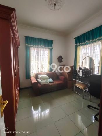 For Sale! Luxury House LT 378m2 Desain Elegan di Kemang Pratama For Sale! Luxury House LT 378m2 Desain Elegan di Kemang Pratama