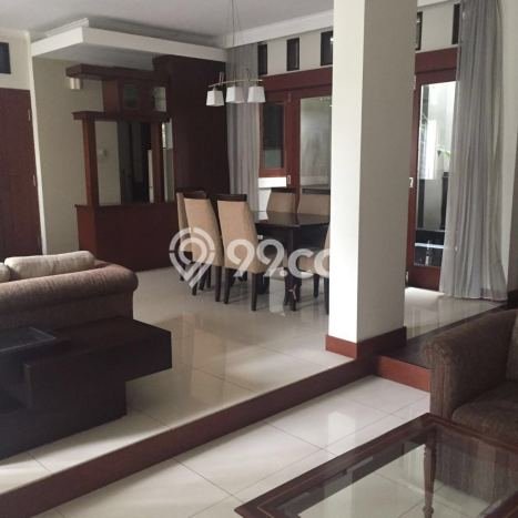 Sewa Rumah Harga Terjangkau di Cipete Jakarta Selatan dengan 3 Kamar Tidur Sewa Rumah Harga Terjangkau di Cipete Jakarta Selatan dengan 3 Kamar Tidur