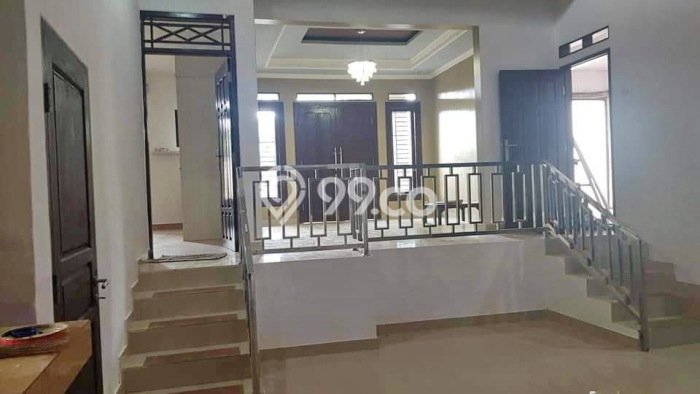 Rumah Kontrakan Serang LT 210m2 LB 300m2 Area Ciracas Rumah Kontrakan Serang LT 210m2 LB 300m2 Area Ciracas