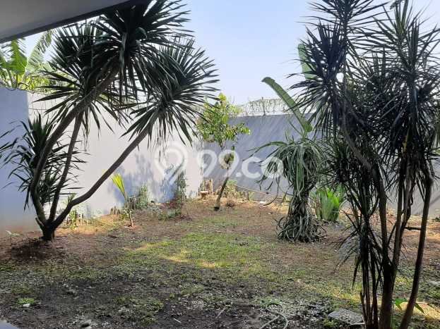 HUNIAN BERKELAS! Rumah Exclusive Cinere, Depok, Luas Tanah 300m² LB 300m² HUNIAN BERKELAS! Rumah Exclusive Cinere, Depok, Luas Tanah 300m² LB 300m²
