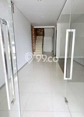 Unit Komersial Disewakan di Jakarta Selatan Area Strategis Harga Kompetitif Unit Komersial Disewakan di Jakarta Selatan Area Strategis Harga Kompetitif