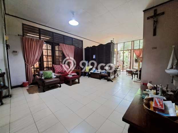 Ready to Use! Luxury House LT 234m2 Desain Elegan di Cinere Ready to Use! Luxury House LT 234m2 Desain Elegan di Cinere