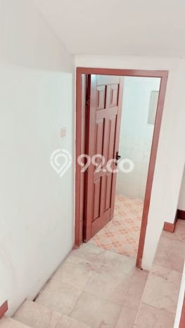 UNIT TERBATAS! Rumah di Cinere, 4 KM, Luas 752m² Bangunan 250m² UNIT TERBATAS! Rumah di Cinere, 4 KM, Luas 752m² Bangunan 250m²