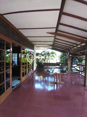 Rumah Luxury Modern Tanpa Renovasi di Cinere Jakarta Selatan Rumah Luxury Modern Tanpa Renovasi di Cinere Jakarta Selatan