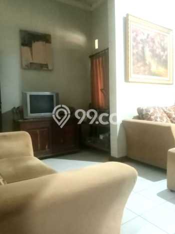 Rumah Dijual Dalam Komplek Dengan Tanah Luas di Limo Depok Rumah Dijual Dalam Komplek Dengan Tanah Luas di Limo Depok