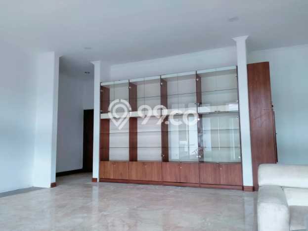 Rumah Elit Modern Tanpa Renovasi di Cinere Jakarta Selatan Rumah Elit Modern Tanpa Renovasi di Cinere Jakarta Selatan