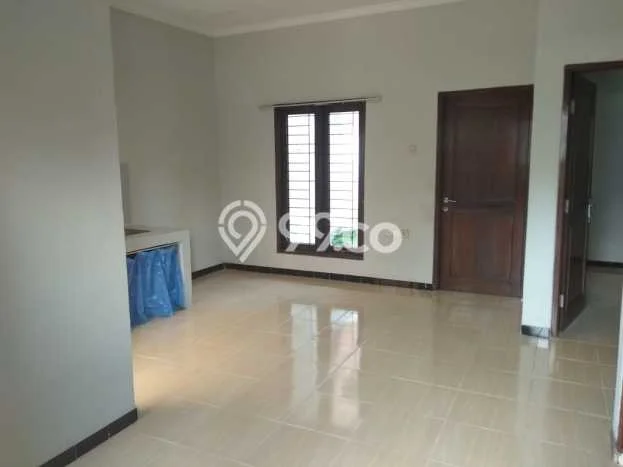 HUNIAN PREMIUM! Rumah kawasan Limo, 2 KT, Area Berkembang, Luas 165m² LB 42m² HUNIAN PREMIUM! Rumah kawasan Limo, 2 KT, Area Berkembang, Luas 165m² LB 42m²