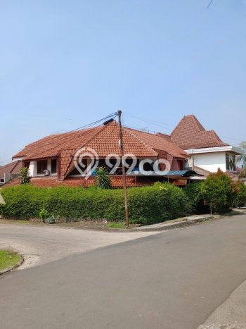Rumah Mewah Dijual LT 400m2 di Cinere, Depok Rumah Mewah Dijual LT 400m2 di Cinere, Depok