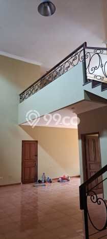 Lokasi strategis! Rumah siap pakai disewakan di Cinere LB 300m2 Lokasi strategis! Rumah siap pakai disewakan di Cinere LB 300m2