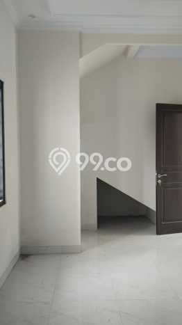 Rumah Strategis Minimalis Lb 250m2 di Limo, Depok Rumah Strategis Minimalis Lb 250m2 di Limo, Depok