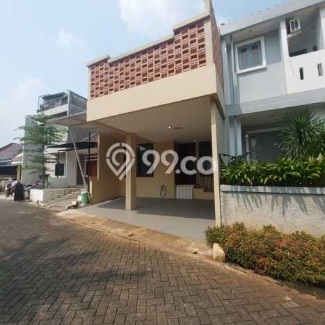 For Sale Rumah 4 Kamar Lokasi Strategis Nyaman dan Strategis di Limo For Sale Rumah 4 Kamar Lokasi Strategis Nyaman dan Strategis di Limo
