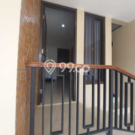 For Sale Rumah 4 Kamar Lokasi Strategis Nyaman dan Strategis di Limo For Sale Rumah 4 Kamar Lokasi Strategis Nyaman dan Strategis di Limo