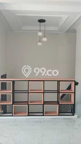 Rumah Strategis Minimalis Lb 250m2 di Limo, Depok Rumah Strategis Minimalis Lb 250m2 di Limo, Depok