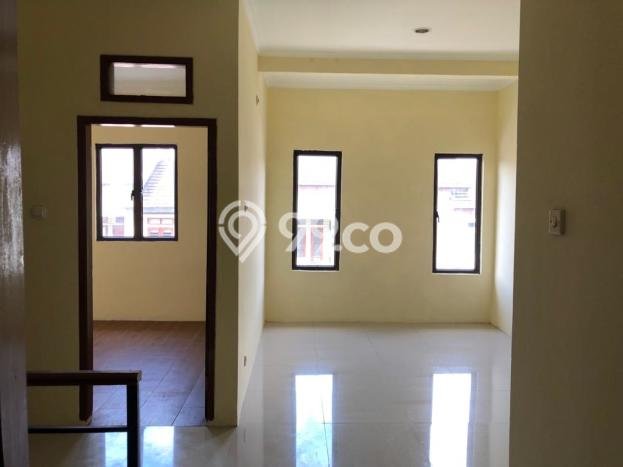 For Sale Hunian Rumah Terawat 3 Kamar di Cinere, Jakarta Selatan For Sale Hunian Rumah Terawat 3 Kamar di Cinere, Jakarta Selatan