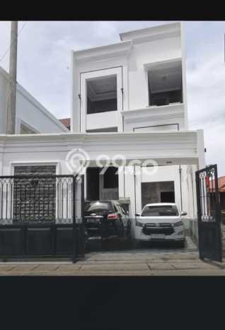 Rumah Strategis Minimalis Lb 250m2 di Limo, Depok Rumah Strategis Minimalis Lb 250m2 di Limo, Depok