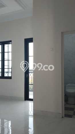 Rumah Strategis Minimalis Lb 250m2 di Limo, Depok Rumah Strategis Minimalis Lb 250m2 di Limo, Depok