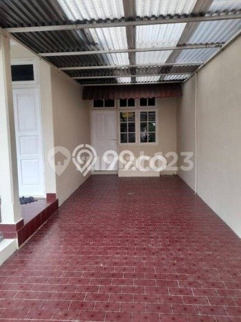 Rumah Elit LB 180m2 Siap Pakai Desain Elegan di Cinere, Jakarta Selatan Rumah Elit LB 180m2 Siap Pakai Desain Elegan di Cinere, Jakarta Selatan