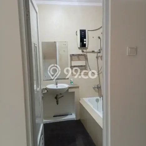Rumah Asri di Sawangan, 4 KM, Luas 240m² LB 227m² Rumah Asri di Sawangan, 4 KM, Luas 240m² LB 227m²