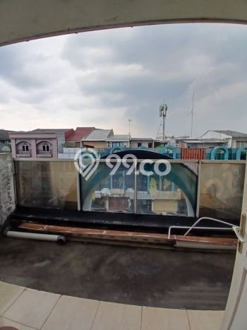 Ruko Disewa di Jakarta Selatan dengan LB 202m2 Area Komersial Ramai Ruko Disewa di Jakarta Selatan dengan LB 202m2 Area Komersial Ramai