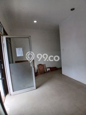 Ruko Disewa di Jakarta Selatan dengan LB 202m2 Area Komersial Ramai Ruko Disewa di Jakarta Selatan dengan LB 202m2 Area Komersial Ramai