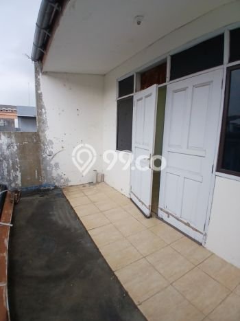 Ruko Disewa di Jakarta Selatan dengan LB 202m2 Area Komersial Ramai Ruko Disewa di Jakarta Selatan dengan LB 202m2 Area Komersial Ramai