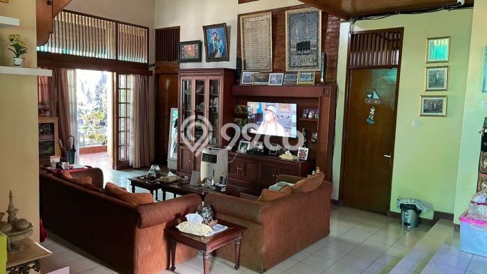 Jual Rumah Mewah Megah Dengan View Cantik di Cirendeu, Jakarta Selatan Jual Rumah Mewah Megah Dengan View Cantik di Cirendeu, Jakarta Selatan