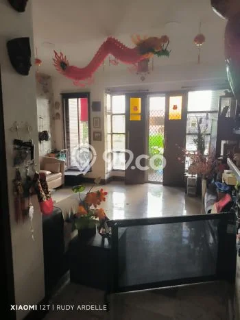 Rumah Elit Modern Tanpa Renovasi di Pondok Labu Jakarta Selatan Rumah Elit Modern Tanpa Renovasi di Pondok Labu Jakarta Selatan