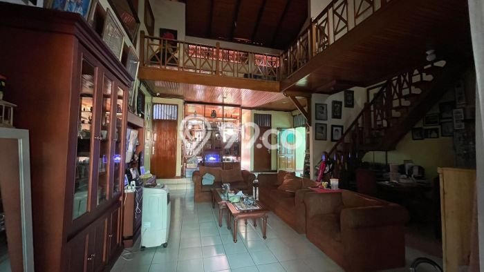 Jual Rumah Mewah Megah Dengan View Cantik di Cirendeu, Jakarta Selatan Jual Rumah Mewah Megah Dengan View Cantik di Cirendeu, Jakarta Selatan